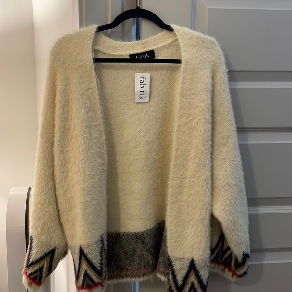 NWT printed soft Aztec cardigan